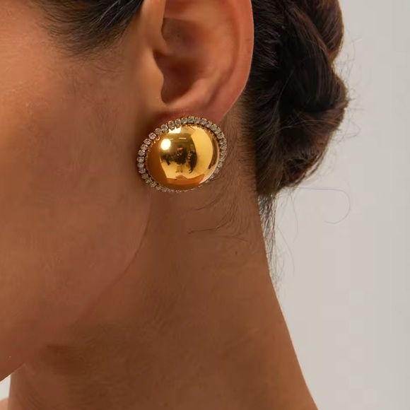 ◾️18K Gold Plated Bling Cubic Zirconia Round Big Stud Earrings - Picture 7 of 15